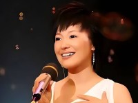 内地刘銮雄：年轻30亿身家围猎女星如今成老赖泪洒消息间2025年6月12日