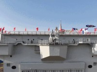 四川号两栖攻击舰四川舰“横空出世”下水视频曝光性能堪比小型航空母舰